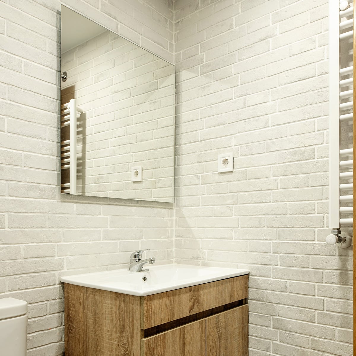 Mirror WiFi Infrared Panel Heater In Bathroom